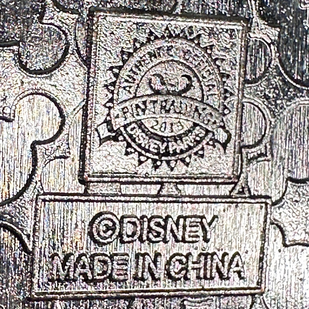 Disney Pin Muppets MISS PIGGY Frame Brick Wall 2013 Mystery 94513 Pin Trading - Picture 3 of 5